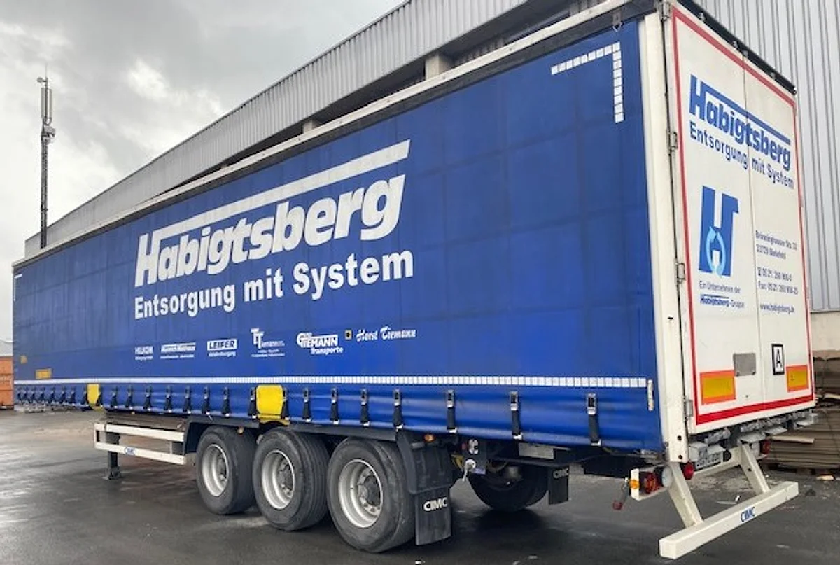 Planenauflieger von Gebr. Habigtsberg
